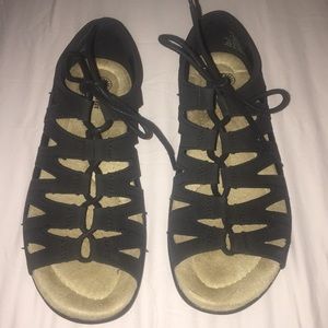 Earth spirts gel cushion sandals